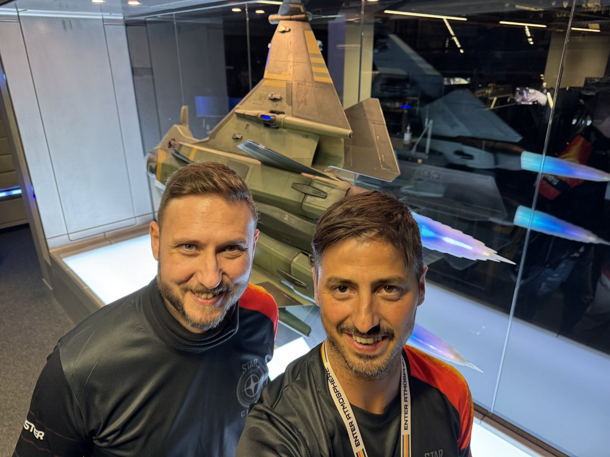 Iban72_'s tweet photo. Thank You @RobertsSpaceInd Amaizing office tour! ❤️ https://t.co/MnzGzuvAYC