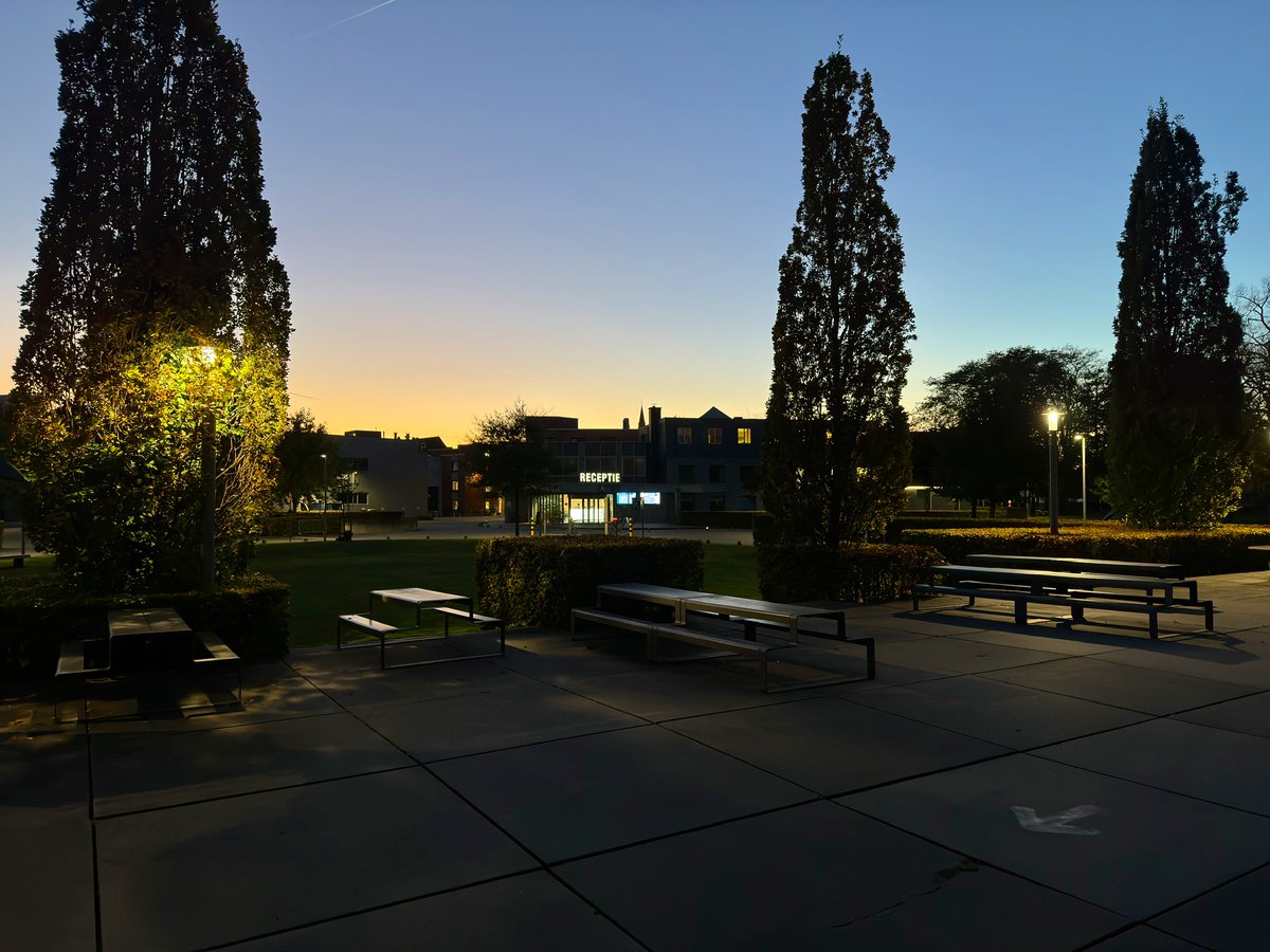 #Sunset at <a href="/KULeuvenGent/">KU Leuven - Gent, Industrieel Ingenieur</a>

#sunsetphotography