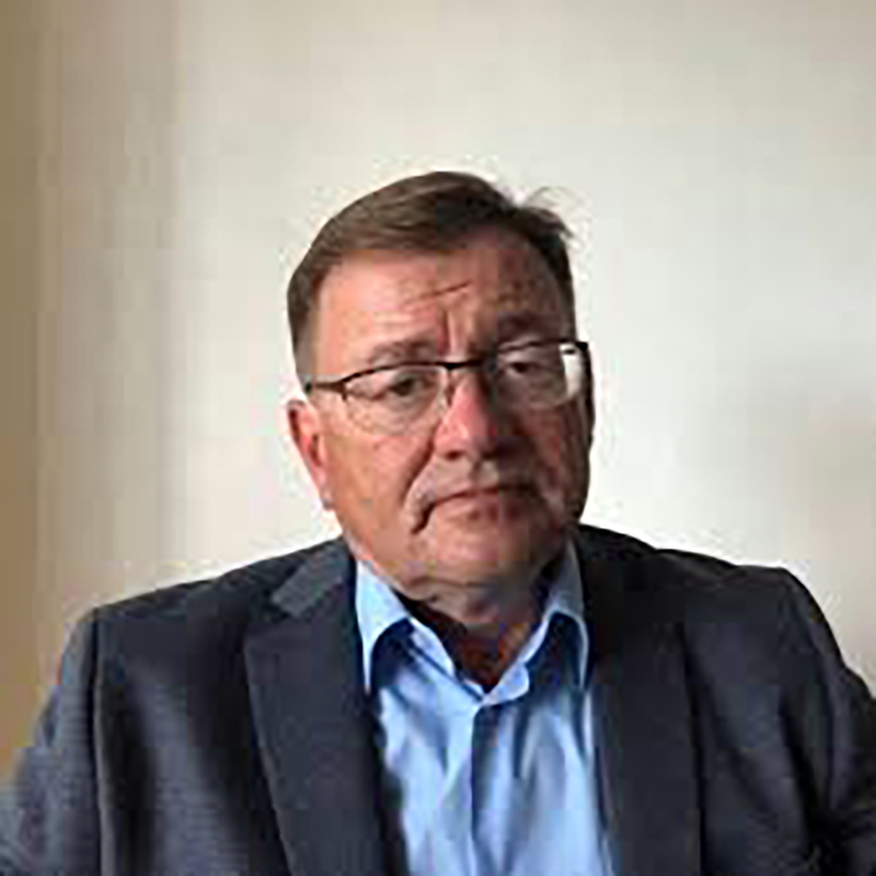 DartmouthDickey's tweet image. This week, the Initiative for Global Security hosts LSE's @VladislavZubok1. Our students and faculty look forward to hearing his insights into the Cold War, the Soviet Union, Stalinism, and Russia’s intellectual history in the 20th century. 

#learnfromthebest
#intsec
#dartmouth