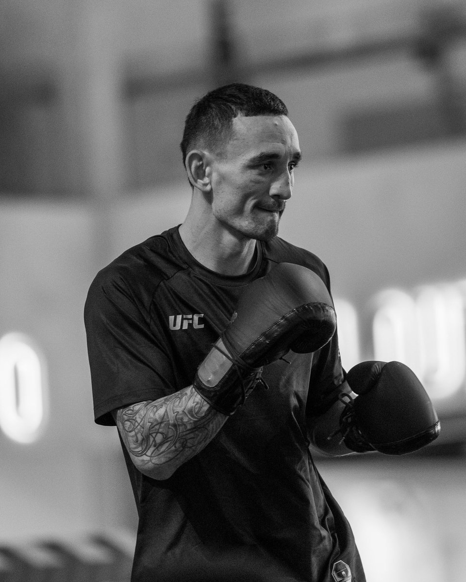 maxwallphoto's tweet photo. @BlessedMMA #UFC308 workouts https://t.co/9qM5ZmBHxQ