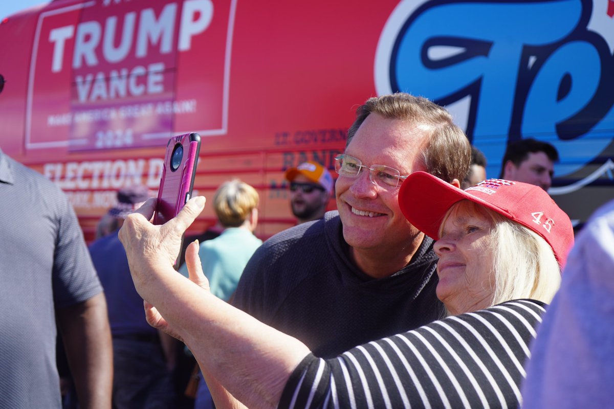 CSexton25's tweet photo. Cumberland Co. proving why they’re the best at turnout in Tennessee! Beyond grateful for the outpouring of support in my district. Let’s go win an election! #Stop11 #FreedomTour https://t.co/hFxhwM2KKG