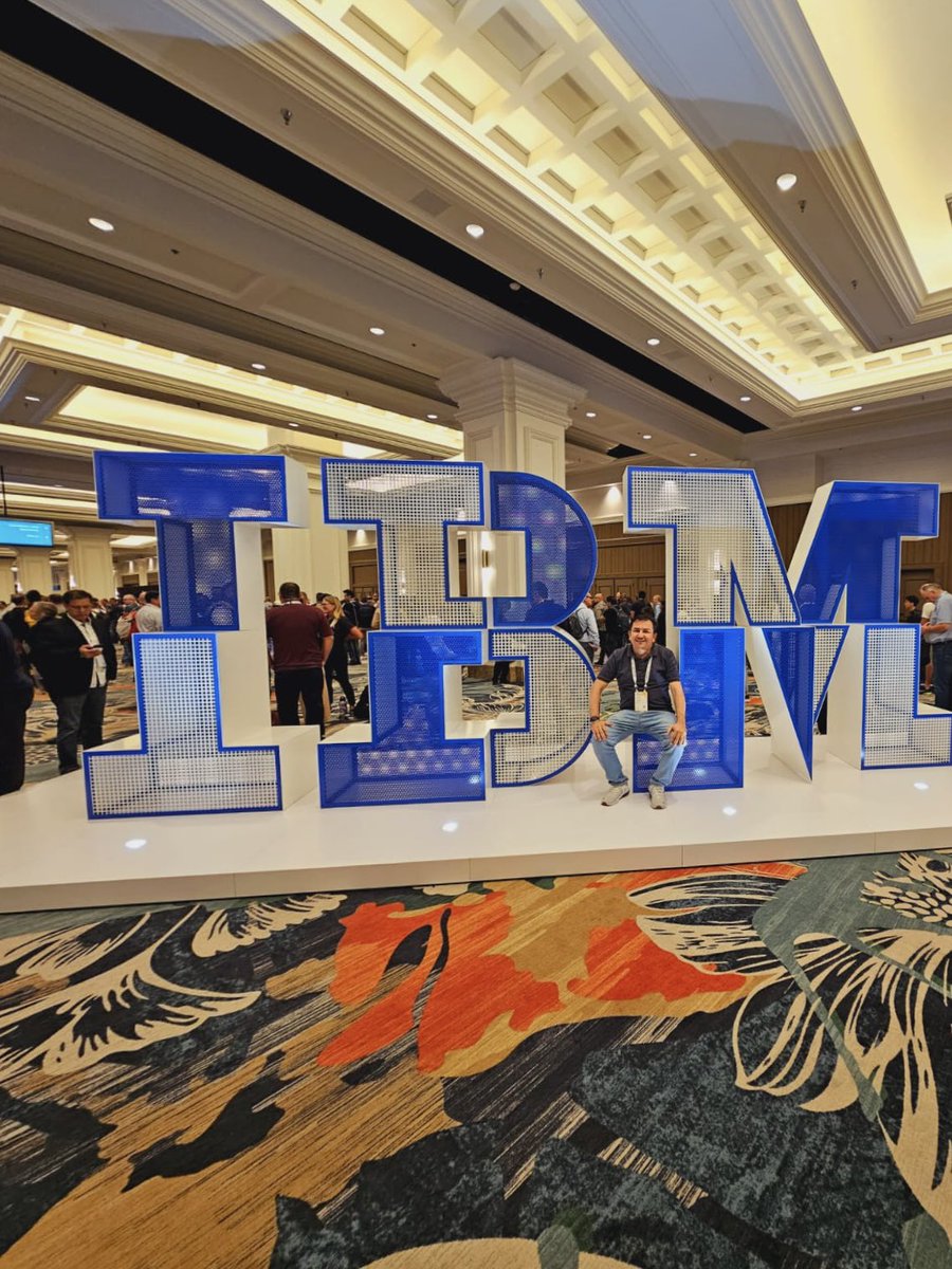 mdantasf's tweet photo. Semana excelente aqui em Las Vegas no  TechXchange 2024 representando a CXP Brasil Consulting com outros amigos e clientes. Como sempre, temos aprendizados e encontros muitos bons! 😀

#TechXchange2024
#CXPbrasil https://t.co/v0Ntdz4xak