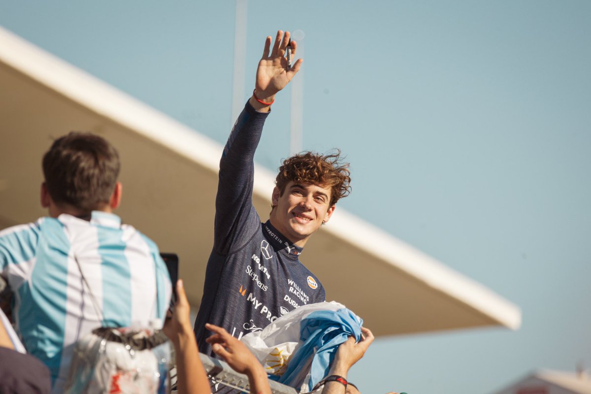 02Pardue's tweet photo. Franco colapinto loves his fans!! So happy to capture these photos of him! Can we get Williams to see these?!?!?! @williamsf1 #FrancoColapinto #williamsracing https://t.co/XWMwsuJkwW