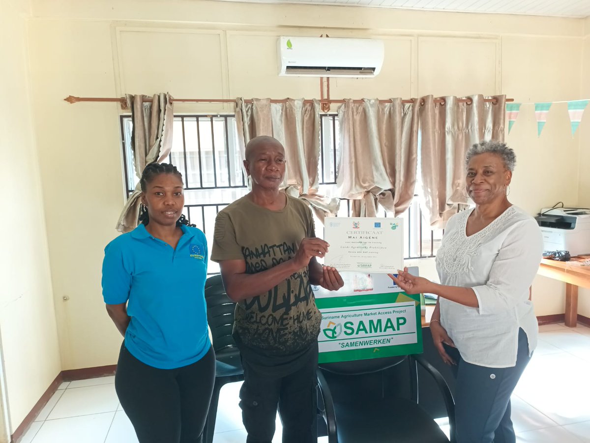 FAO in the Caribbean (@faocaribbean) on Twitter photo <a href="/FAOCaribbean/">FAO in the Caribbean</a> and #SAMAP took a 7-hour boat trip🛥️ to Asidnhopo to meet Granman Albert Aboikoni (Saamaka Tribe chief) to hand out certificates for previous training & undertake monitoring evaluation exercises✅. An eventful journey on the road to #resilience and #FoodSecurity <a href="/FAOCaribbean/">FAO in the Caribbean</a> and #SAMAP took a 7-hour boat trip🛥️ to Asidnhopo to meet Granman Albert Aboikoni (Saamaka Tribe chief) to hand out certificates for previous training & undertake monitoring evaluation exercises✅. An eventful journey on the road to #resilience and #FoodSecurity