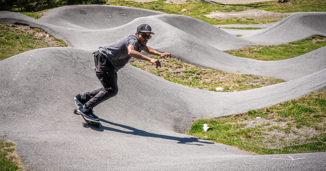 Landyachtz's tweet photo. Staff Pump Track takeover! 🛹💨 Check out the video on YouTube to see who came out on top!
https://t.co/fxNqDA40VE
#Landyachtz #PumpTrack #Skateboarding #Pumptrackracing #SkateAndExplore #pumptrackchallenge #pumptrackskating https://t.co/2Gd9BUWA0o