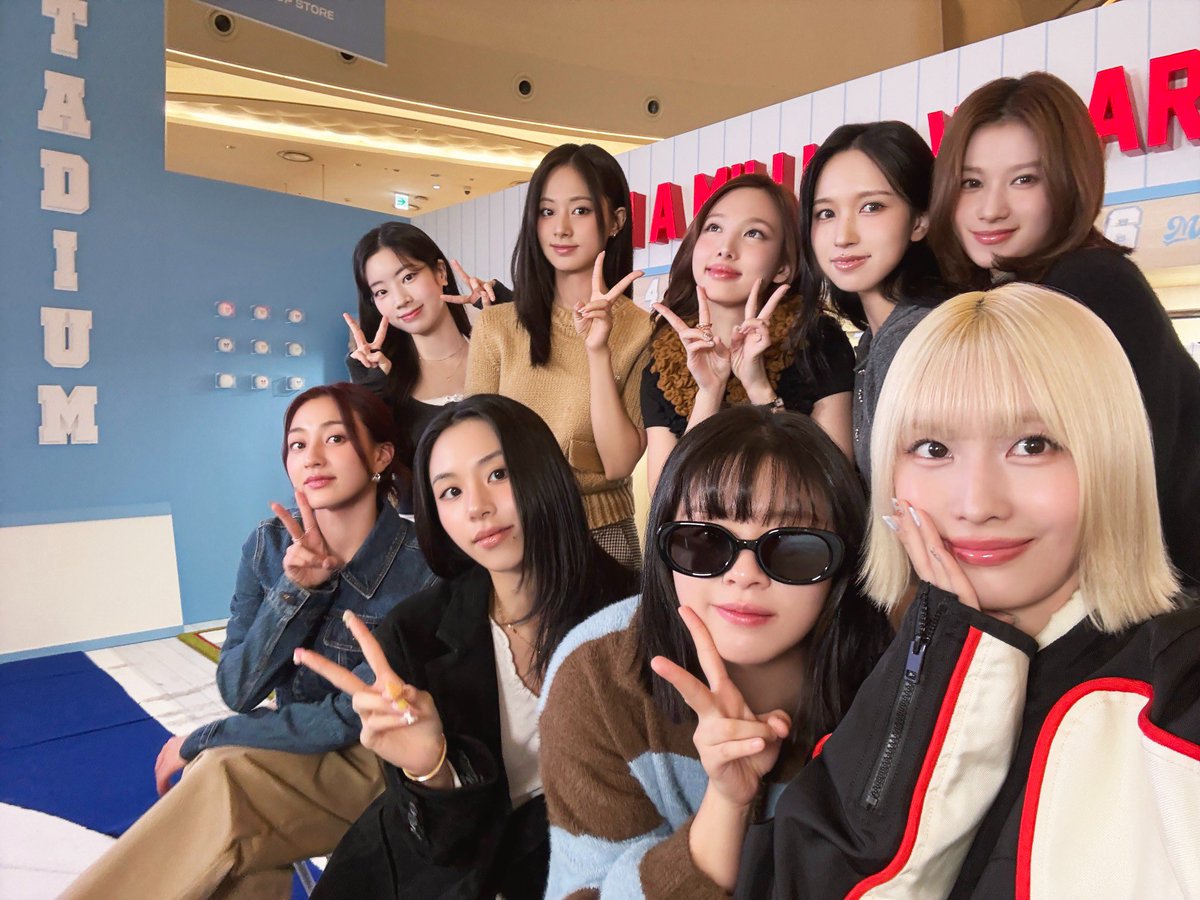 🚨 ‼️ Megan The Stallion lançará um feat com o TWICE nesta sexta-feira!!! A faixa se chamará “Mamush”. Vocês estão prontos?!

#TWICE #트와이스 <a href="/JYPETWICE/">TWICE</a>