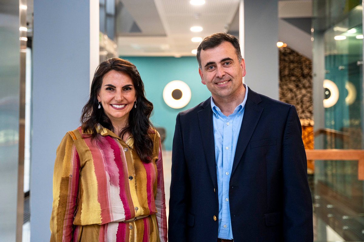 empresasucu's tweet photo. 🔙Ayer recibimos a @albertocavallo profesor de @HarvardHBS 🇺🇸
Primero, nuestra decana @ichaquiriand, directores de carrera y profesores se reunieron con él para intercambiar ideas; después abrimos las puertas para su conferencia sobre fenómeno inflacionario. 
¡Gracias Alberto 😊! https://t.co/FdZWWxQ1Ea