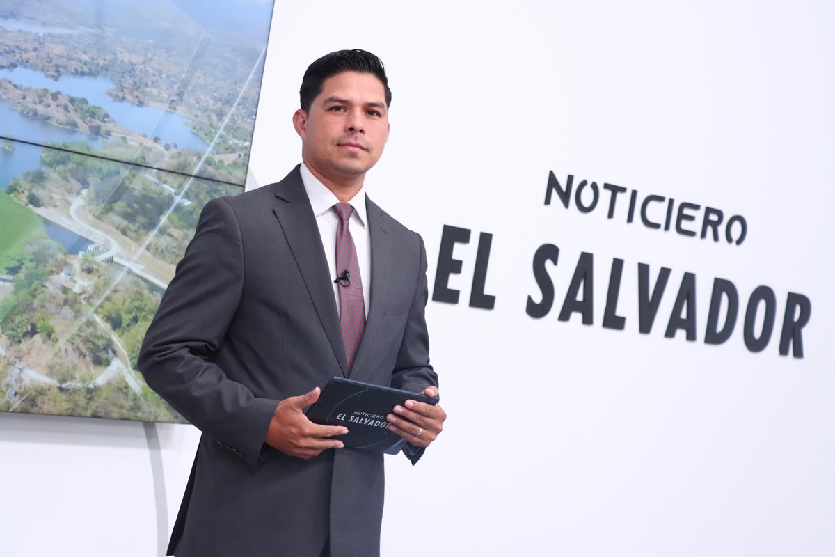 NoticieroSLV's tweet photo. ¡Gracias por acompañarnos en la edición del mediodía!

Sigue pendiente de lo más destacado a través de nuestras redes sociales. https://t.co/hDga3E8mmV