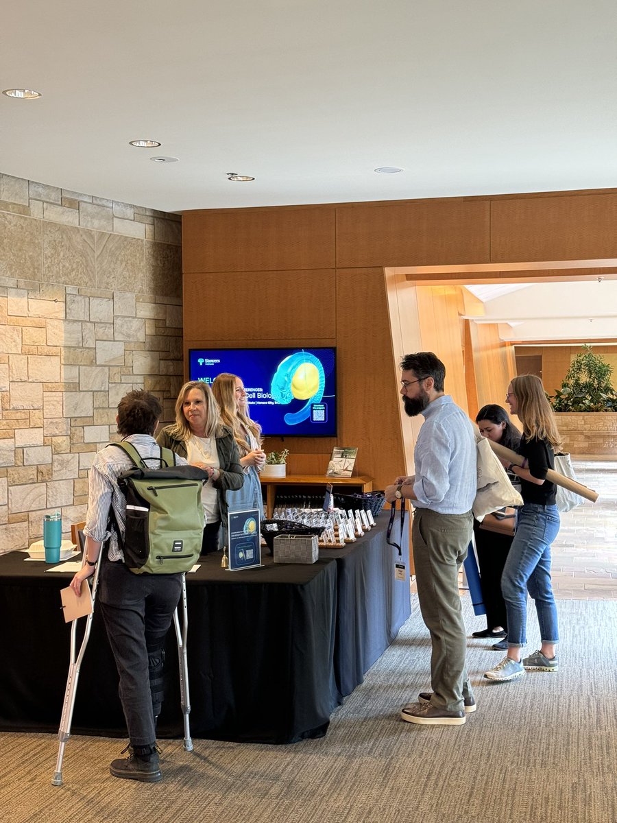 ScienceStowers's tweet image. Welcoming attendees of #SRCKC24 to the Institute! Looking forward to all of the innovative research being shared over the next few days. #DevBio #ResearchConference