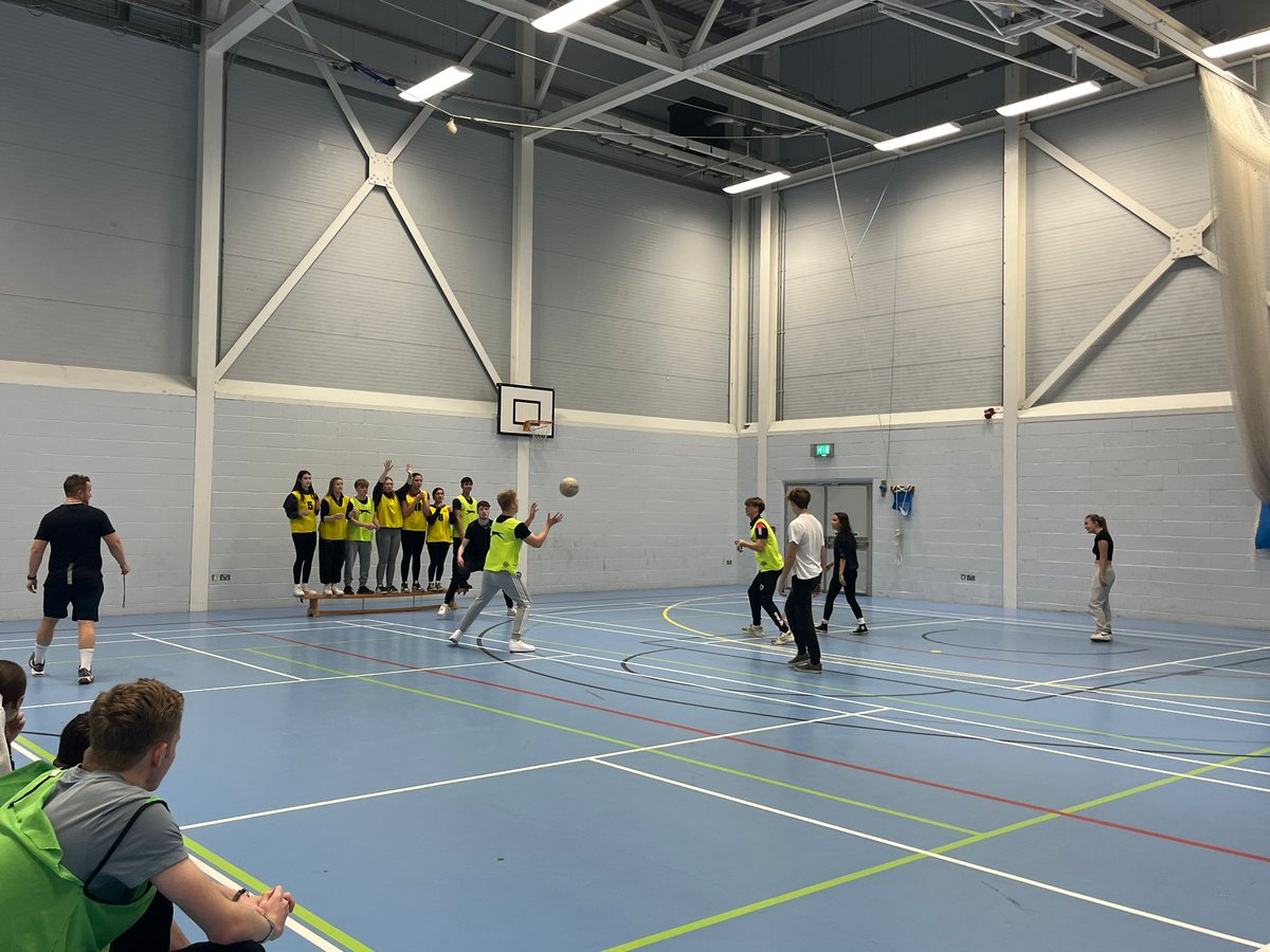 North Bromsgrove High School House team -CARE- tweet media