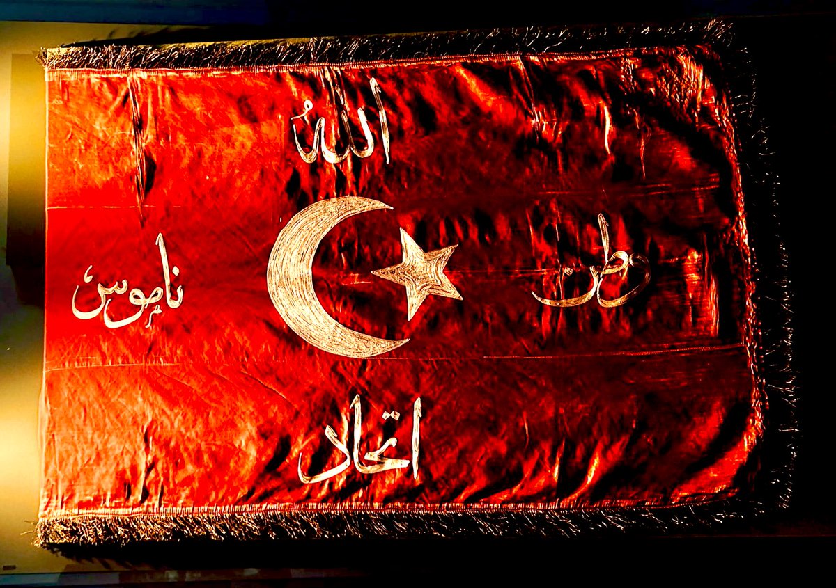 izdihamdergi's tweet photo. Şiir, özgürlük, aşk! https://t.co/r0QIeOB6nd