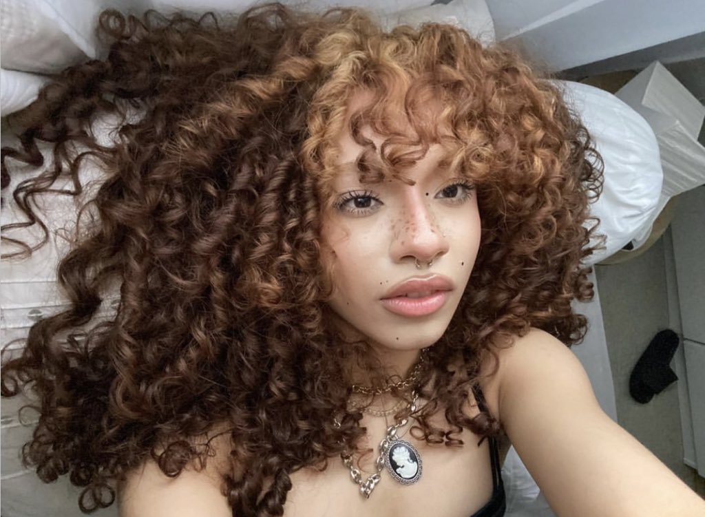 D0ULEUREXQUIISE's tweet photo. she NEVER disappoints <3 #pridetour https://t.co/bFImJ41TpN