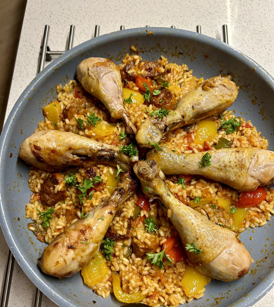 a_cossins's tweet photo. Started as Spanish Chicken but ended up Italian Chicken due to the red pesto & arborio rice #NoFoodWaste #CookLocal … https://t.co/Qw4pGiPfB0
