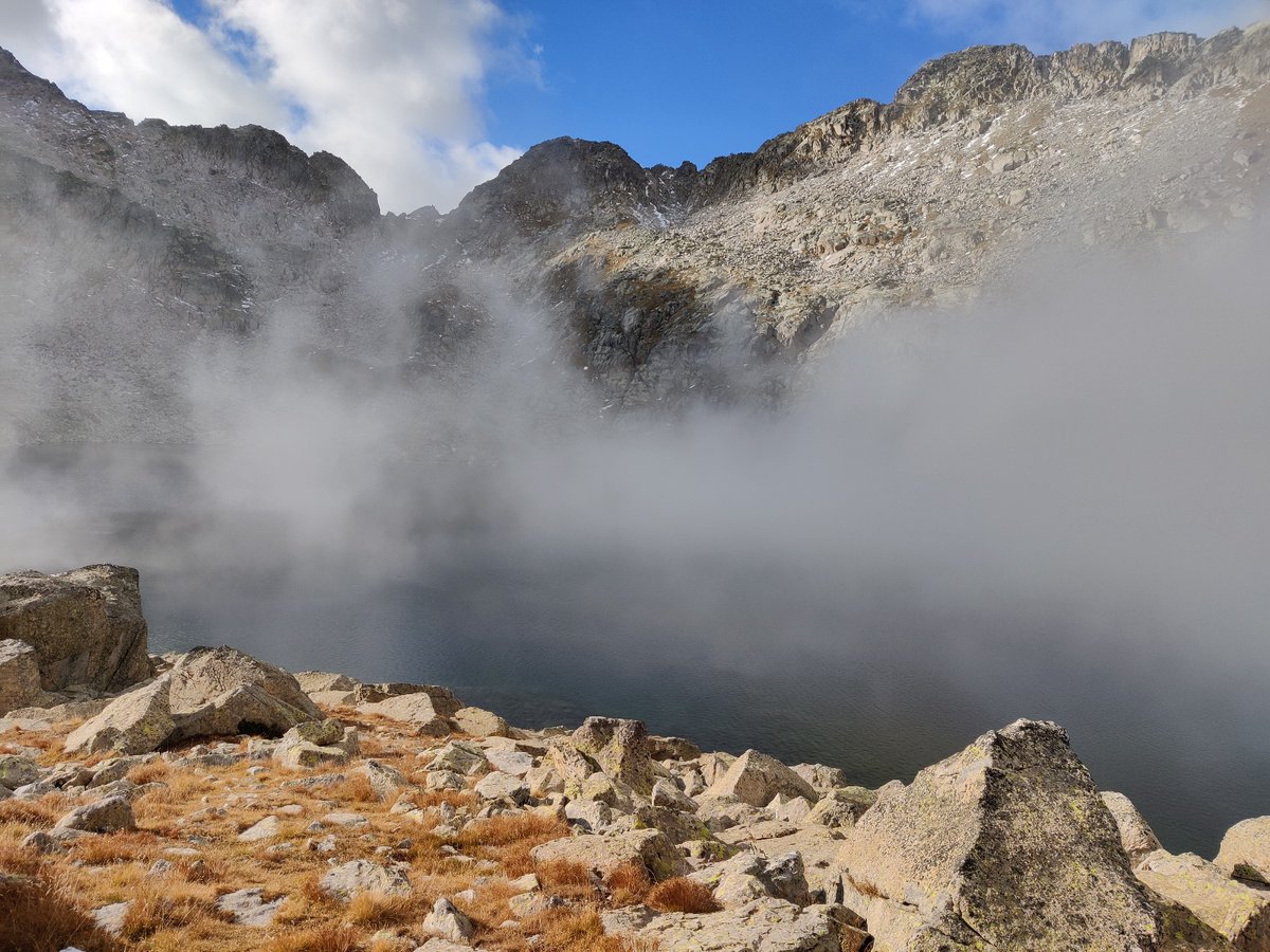Òscar Alemán Milán (@oscaraleman_m) on Twitter photo Al <a href="/gramp_uab/">GRAMP</a> seguim amb el treball de camp. Dilluns a l'estany de Contraix vam instal·lar la càmera de seguiment i un sensor de neu a l'estació meteo que ens serà molt útil per a l'estudi dels <a href="/estanysgelats/">Estanys Gelats</a> i pel projecte CALIB-FIRE.
<a href="/Geografia_UAB/">Geografia UAB</a>
#estanysgelats
#pirineus Al <a href="/gramp_uab/">GRAMP</a> seguim amb el treball de camp. Dilluns a l'estany de Contraix vam instal·lar la càmera de seguiment i un sensor de neu a l'estació meteo que ens serà molt útil per a l'estudi dels <a href="/estanysgelats/">Estanys Gelats</a> i pel projecte CALIB-FIRE.
<a href="/Geografia_UAB/">Geografia UAB</a>
#estanysgelats
#pirineus
