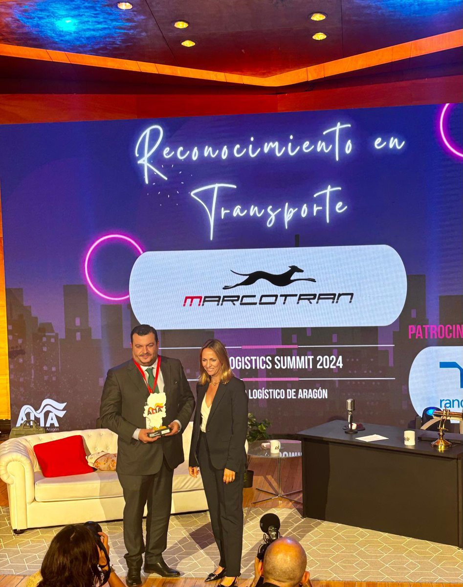 MarcotranGroup's tweet photo. El trabajo de Marcotran impulsando la 🚈 autopista ferroviaria con la #intermodalidad en el horizonte ha merecido el #reconocimiento en el Logistics Summit 2024 de ALIA - Clúster Logístico de Aragón 

¡Muchas gracias! ¡Sigamos avanzando! 💪🏻
#MoreTransportLessCO2 🌍 https://t.co/MZ7hS1afA3