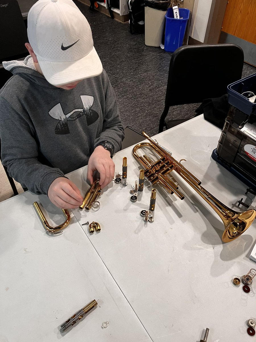 AMDBands (@amdbands) on Twitter photo Dissecting and maintaining trumpets in Instrument repair club #relaventlearning <a href="/NYSSMA_Official/">NYSSMA</a> <a href="/NYSBDA/">NYSBDA</a> <a href="/OssiningSchools/">Ossining UFSD</a> <a href="/OUFSD_Arts/">Kate Mathews</a> <a href="/MrhochAMD/">Jared Hoch</a> Dissecting and maintaining trumpets in Instrument repair club #relaventlearning <a href="/NYSSMA_Official/">NYSSMA</a> <a href="/NYSBDA/">NYSBDA</a> <a href="/OssiningSchools/">Ossining UFSD</a> <a href="/OUFSD_Arts/">Kate Mathews</a> <a href="/MrhochAMD/">Jared Hoch</a>