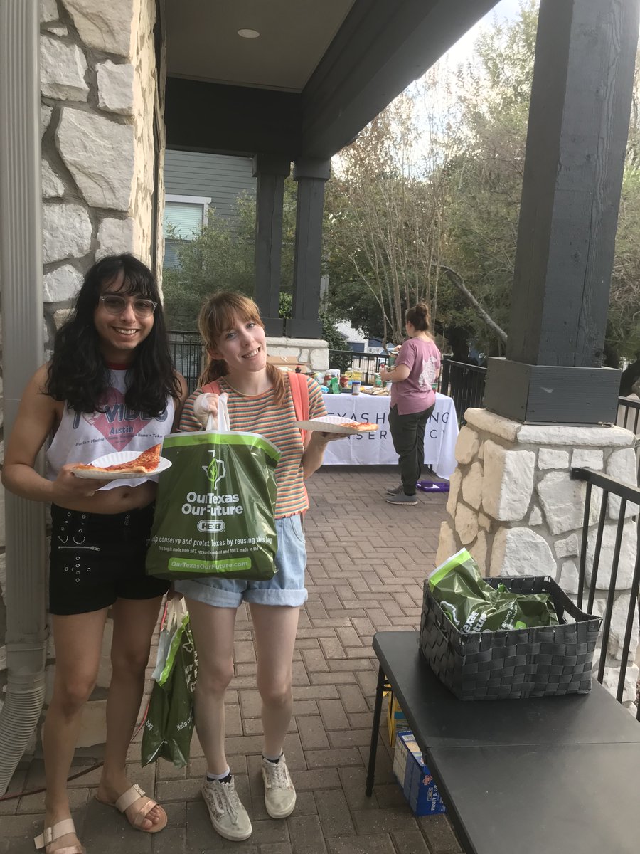 Texas_HC's tweet photo. 🎉 Big thanks to @HEB  and their Helping Here program for making our Fall Festival at Bridge at Monarch Bluffs a huge success! Residents enjoyed free groceries, a bouncy house, pizza, face painting, and balloon animals. It was a wonderful way to kick off the holiday season!🎈 https://t.co/Y9RcHhf6oE