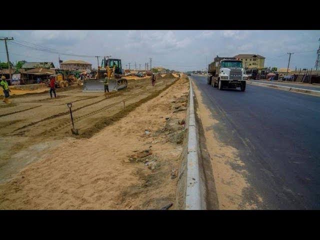 NGPropDeals's tweet photo. Perfect land in Aba/Port Harcourt Expressway, ideal for real estate development or commercial purposes.

 📍Along Port Harcourt to Aba Highway (shares a fence with Crush Rock Industries Ltd office). 

Size: 7 acres + (about 60 plots).  

Price: ₦50m per plot (negotiable). https://t.co/vWLpwHSBFq