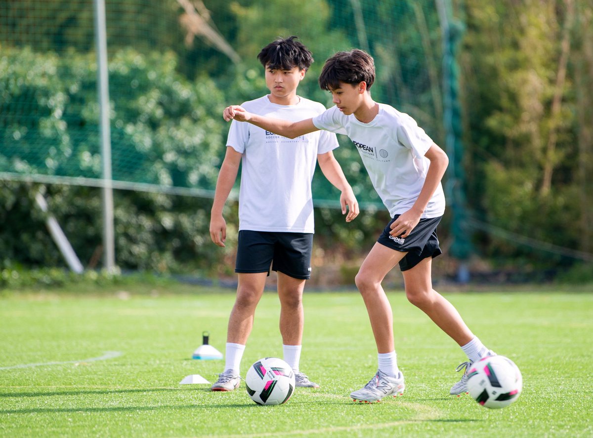 ESSTours's tweet image. The start of the Residency Program in #Barcelona is getting closer and closer. If you are interested, want to join the #ESSFamily or need more information about the program, do not hesitate to contact us. Limited spots!! bit.ly/ESSResidency ⚽️👍🏼 cc/ @didi_rg7