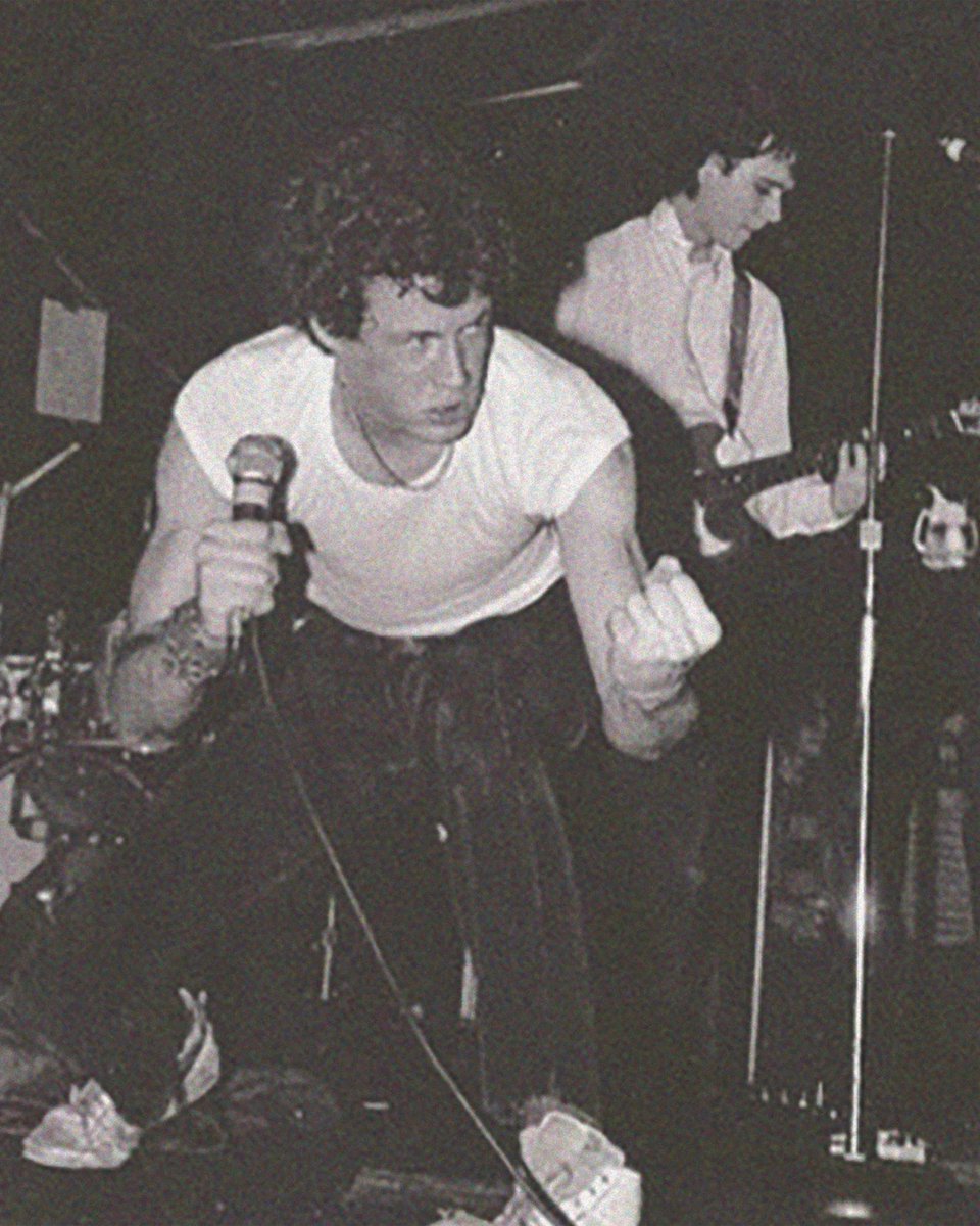 MAGNET Magazine (@magnetmagazine) on Twitter photo #FiveQuestions w/ <a href="/douggillard/">Doug Gillard</a> (<a href="/_GuidedByVoices/">Guided By Voices</a>)—& exclusive premiere of Children’s Crusade’s “Lurker On The Threshold.” “I’ve learned more economy of writing since then. But I don’t know how much my actual playing has improved since then.” Check it out: magnetmagazine.com/2024/10/24/fiv… #FiveQuestions w/ <a href="/douggillard/">Doug Gillard</a> (<a href="/_GuidedByVoices/">Guided By Voices</a>)—& exclusive premiere of Children’s Crusade’s “Lurker On The Threshold.” “I’ve learned more economy of writing since then. But I don’t know how much my actual playing has improved since then.” Check it out: magnetmagazine.com/2024/10/24/fiv…