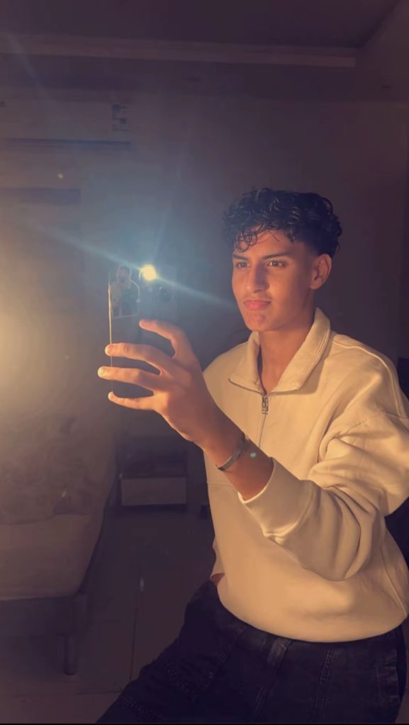 بدون دعمك ما اقدر اسوي شيء سوو ريتويت 💕😭