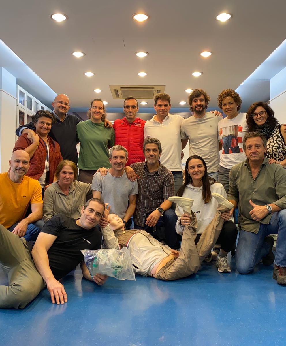 Día de reciclaje RCP junto a mis compañeros del Servicio Médico <a href="/atletismoRFEA/">atletismoRFEA</a> . Cursos que unen.