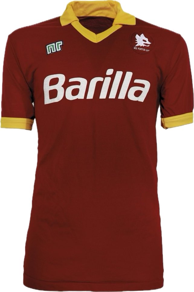 StefanoPulcini's tweet photo. La maglia 87/88 vola ai quarti di finale con L’auradi Renato Portaluppi.  Sono sicuro che sia una delle preferite di @Fil_Biafora vero Fil? Proseguiamo con #lamagliapiubella #AsRoma e una nuova appassionante sfida! https://t.co/ZQYCuRzotB