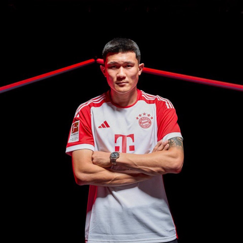 xmario_tw's tweet photo. Jugador de fútbol profesional https://t.co/3fjzuFZQIH