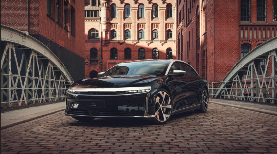 spactakular's tweet image. #LCID brand-new Lucid Motors Studio Hamburg 🇩🇪 at Poststraße 21-23, right in the city center! #LucidAir #TechnologyLeader #growth  #LucidGravity #LucidEarth 
Open Days:
Friday, Oct 25th: 12:00 – 19:00
Saturday, Oct 26th: 10:00 – 19:00