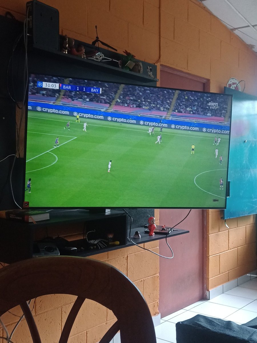 _LuisVelasco's tweet photo. @fernandopalomo @DonBisca Saludos desde Santa Tecla, El Salvador en Sintonia de @espn https://t.co/v18HRNfsLZ