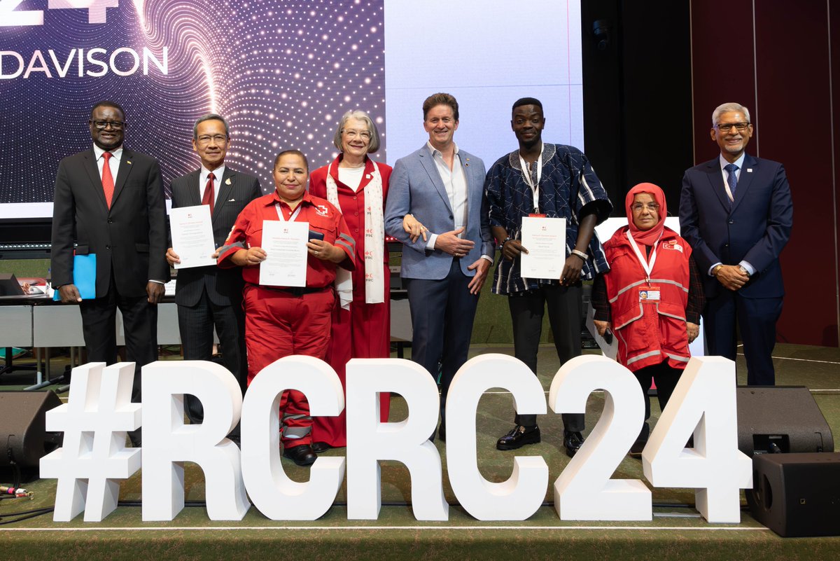 Congratulations to the awardees of the Henry Davison awards! #RCRC24