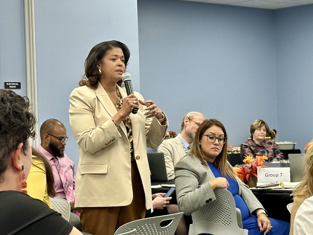 Roanoke City Public Schools tweet media