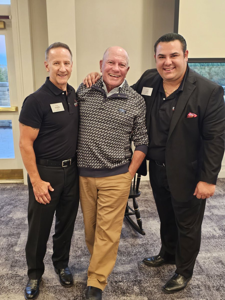 EntreCS's tweet photo. What a few weeks at Entre! 🥂 We celebrated 40 years, honored retiring CEO Andre Godfrey, became a finalist for Outstanding Tech Team, &amp; cheered on Foodlink for winning Tech for Good! 💪✨ #Entre40 #TechForGood #OneTeamApproach https://t.co/cLjdhYBAo5