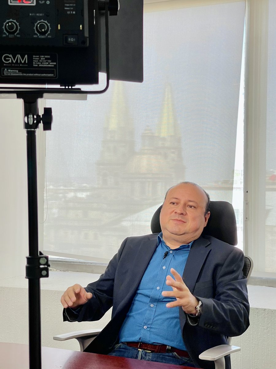SamuelMunozG's tweet photo. Hoy grabé contenido para una serie de cápsulas para la Asociación Latinoamericana de Comunicación Audiovisual Parlamentaria (ALCAP). https://t.co/1uyFt38nRy