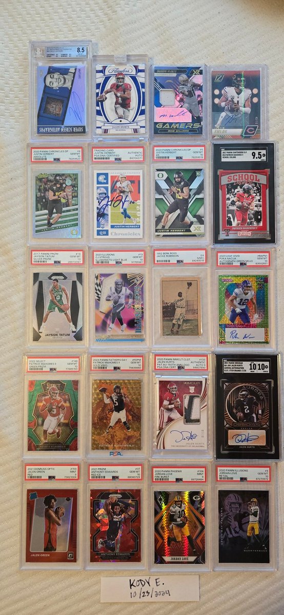 tombradycollect's tweet photo. @LAcarddude Got plenty. Dm if interested https://t.co/tXd9FHRiwK