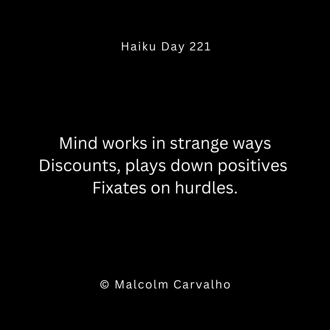 malcolm_304's tweet photo. Haiku Day 221: Focus

#haiku #senryu #haikuchallenge #focus #mentalhealth https://t.co/RedZJn6JJR