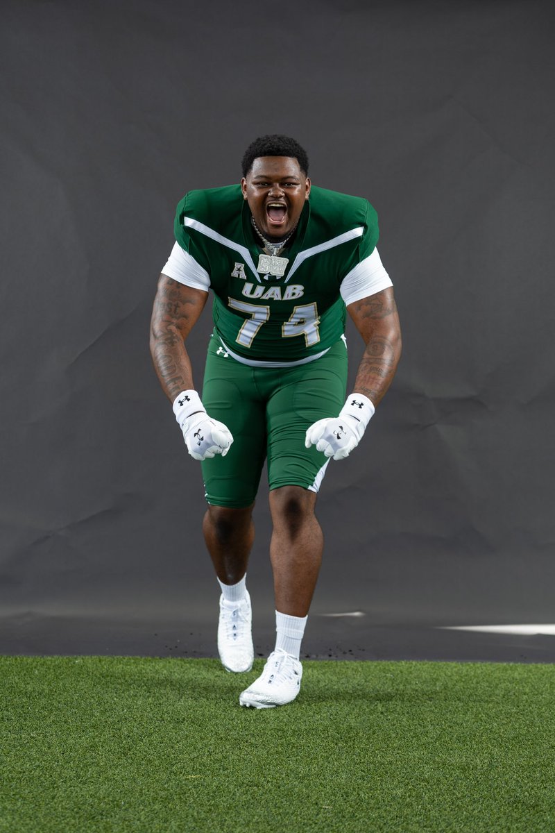 🐉🐉🐉 
#Goblazers
<a href="/UAB_FB/">UAB Football</a>