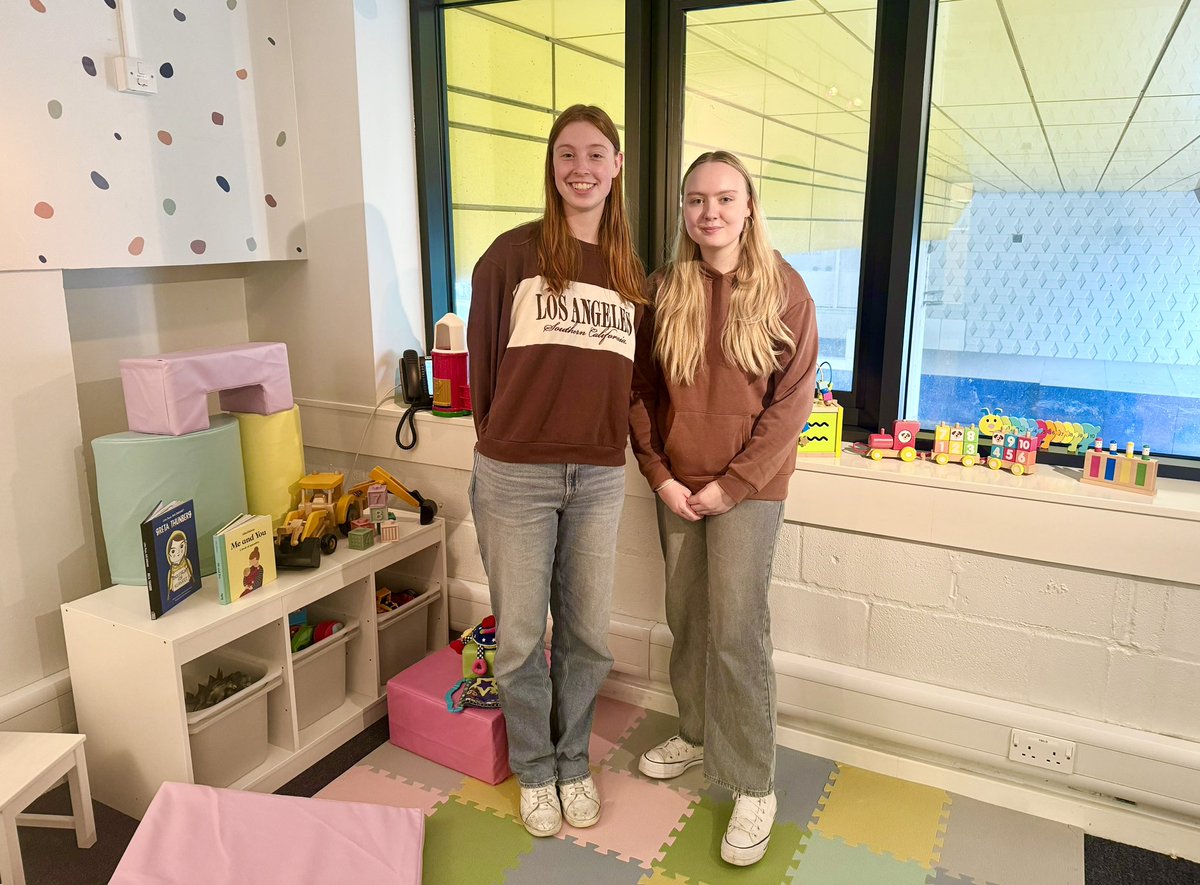 Rachael_Bedford's tweet image. New @QM_Psych Child Development Lab set up underway today! Looking forward to seeing our first participants in the lab soon. Check out our new webpage here: seresearch.qmul.ac.uk/cbb/research/w…