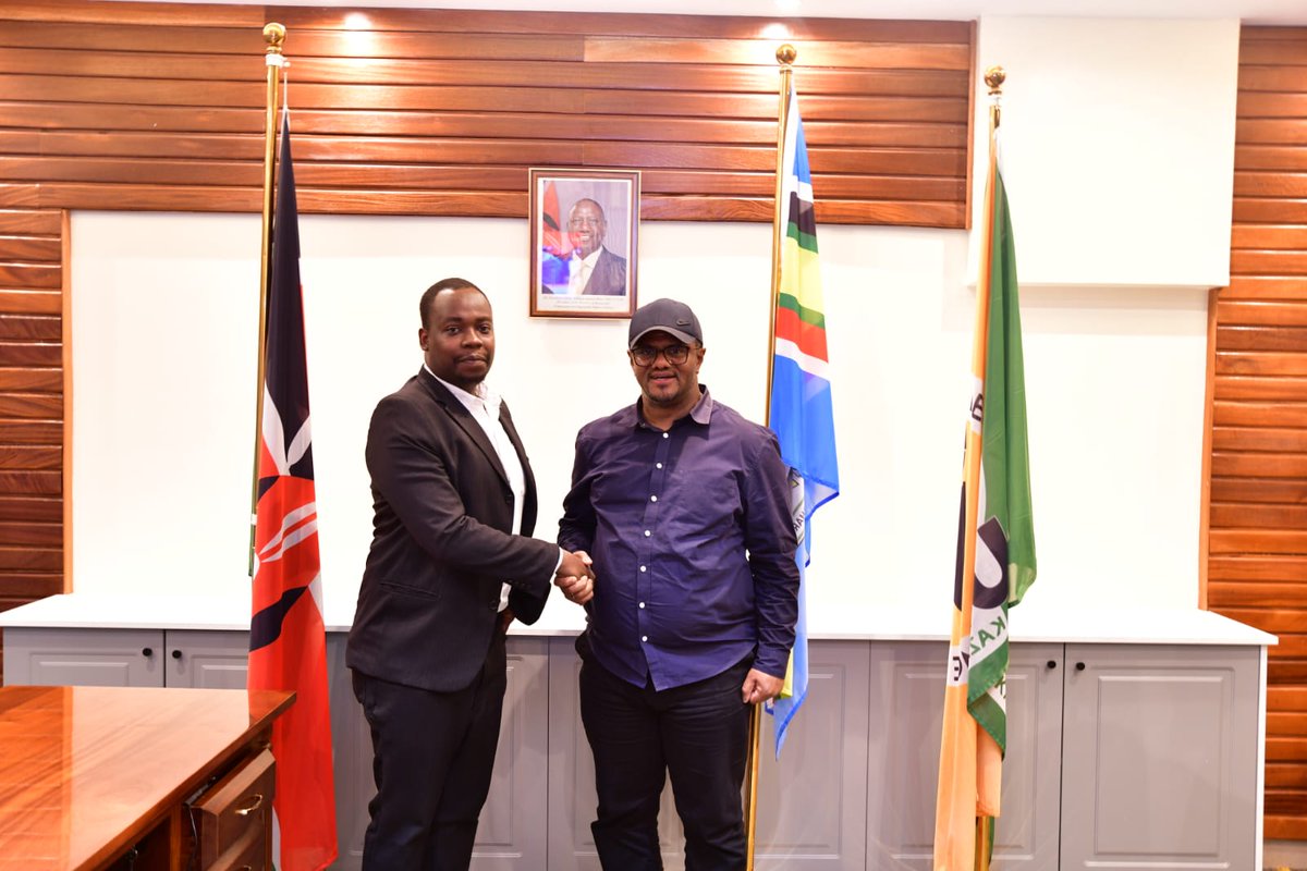 IPYF_KE's tweet photo. 22:10:24
We paid a visit to the @UDAKenya to meet the Party Programs Director, Daniel Kiptoo on matters of strengthening IPYF &amp; @CMDKenya relationship &amp; national youth matters.
We later had a courtesy session with the Party SG @HassanOmarH who is passionate about Kenya's future. https://t.co/8iORAJ5aul