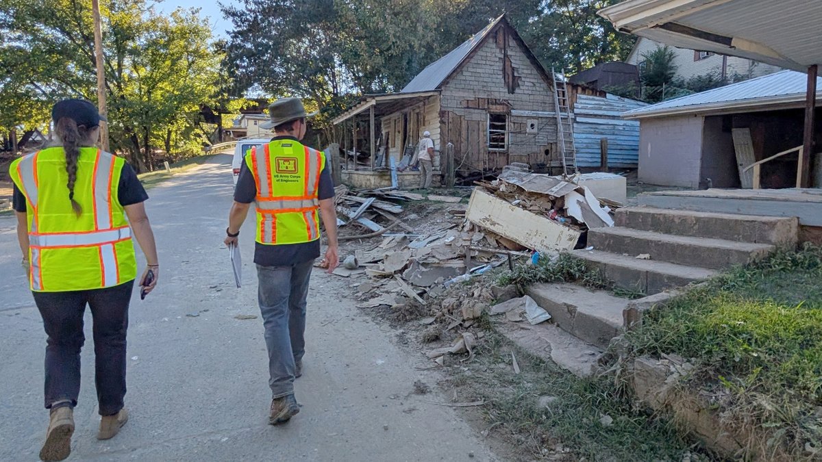 NashvilleCorps's tweet photo. USACE team collecting Hurricane Helene flood data to build resiliency into community planning and response https://t.co/s2HqsMA2ls #HurricaneHelene #Helene24 #USACE #FloodRecovery #Community #HelpNeeded #NashvilleCorps https://t.co/cvde6uOW7T