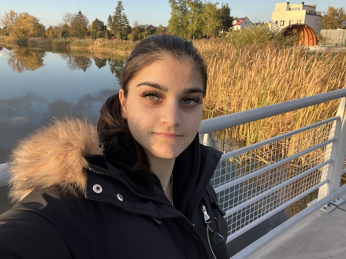 LeadHostSarah tweet media