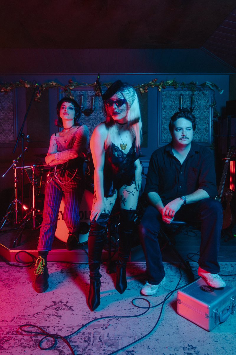 HEY VIOLET tweet media