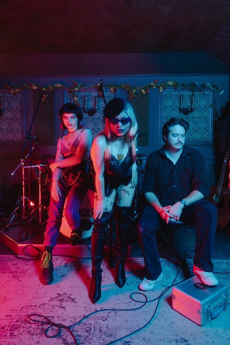 HEY VIOLET tweet media