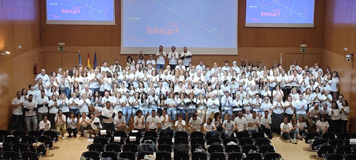 Miquel_R_C's tweet photo. Primera jornada del XX Congrés de @UECoE3, el congrés estatal del cooperativisme educatiu. L'escola cooperativa som l'Economia Social que fa educació: per a @La_UCEV, un orgull acollir aquesta trobada per fer crèixer el nostre model d'escola  #EducArt #VLC24CapitalEconomiaSocial https://t.co/FYrtuiRjeu