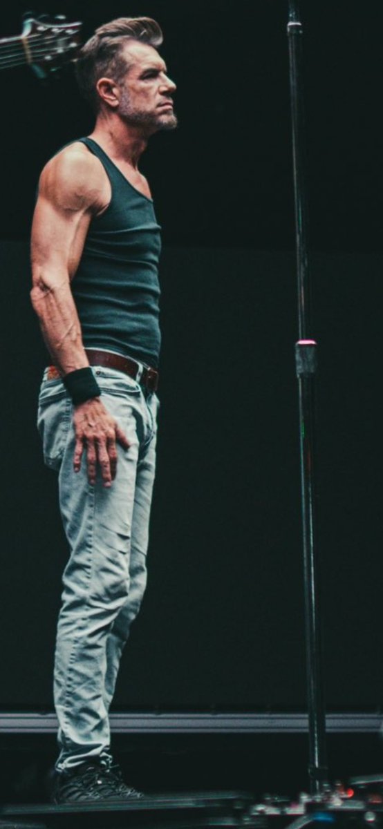 J-U-A-N-B-O-N-D tweet media