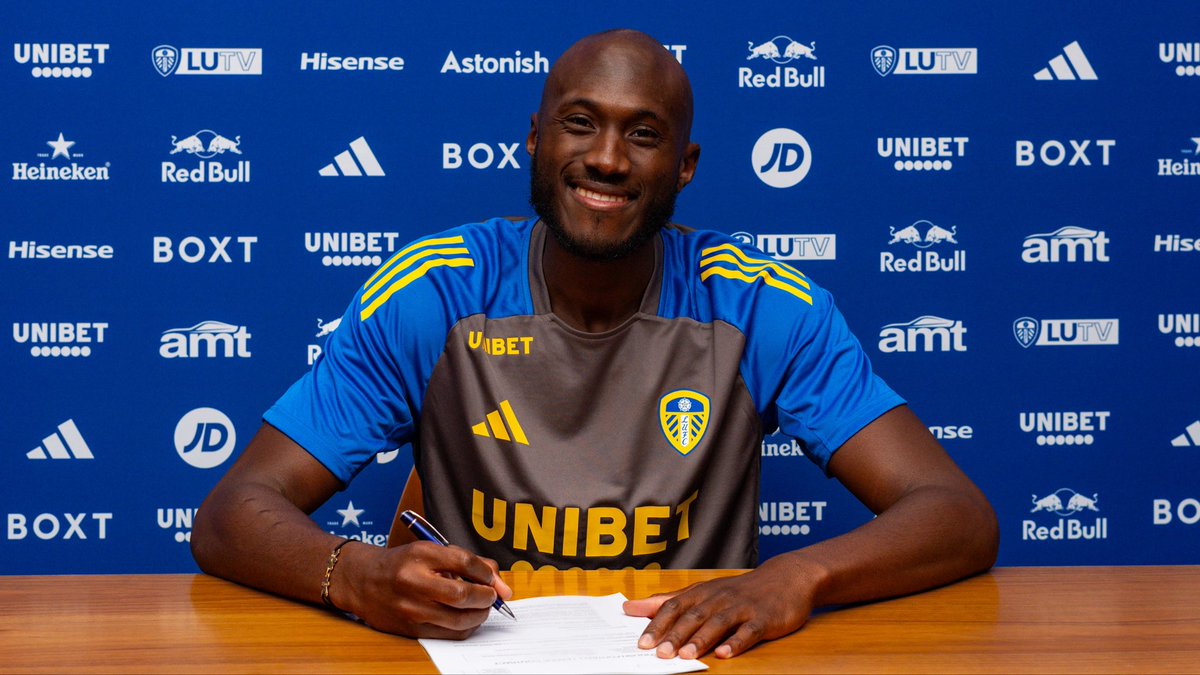 MOTRutterLUFC's tweet photo. Thoughts on Josuha guilavogui joining us?  W OR L? https://t.co/dbvYG6FRrA