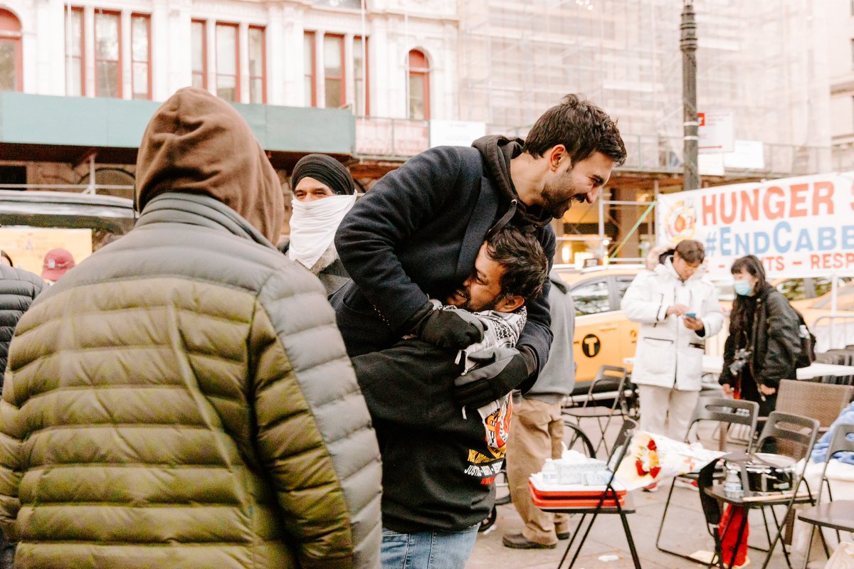 nycDSA's tweet image. 🚨A DEMOCRATIC SOCIALIST IS RUNNING FOR NYC MAYOR! 🚨
We’re thrilled to officially endorse Queens Assemblymember and Socialist in Office, Zohran Kwame Mamdani, for NYC Mayor.
🌟Donate: zohranfornyc.com/donate