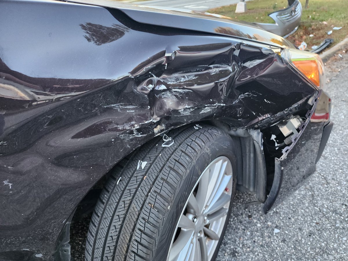 Imprez_'s tweet photo. Con: got in an accident today (I was not at fault)
Pro: RIVALS 2 LAUNCH DAY WOOOO https://t.co/sM3MSbB84U