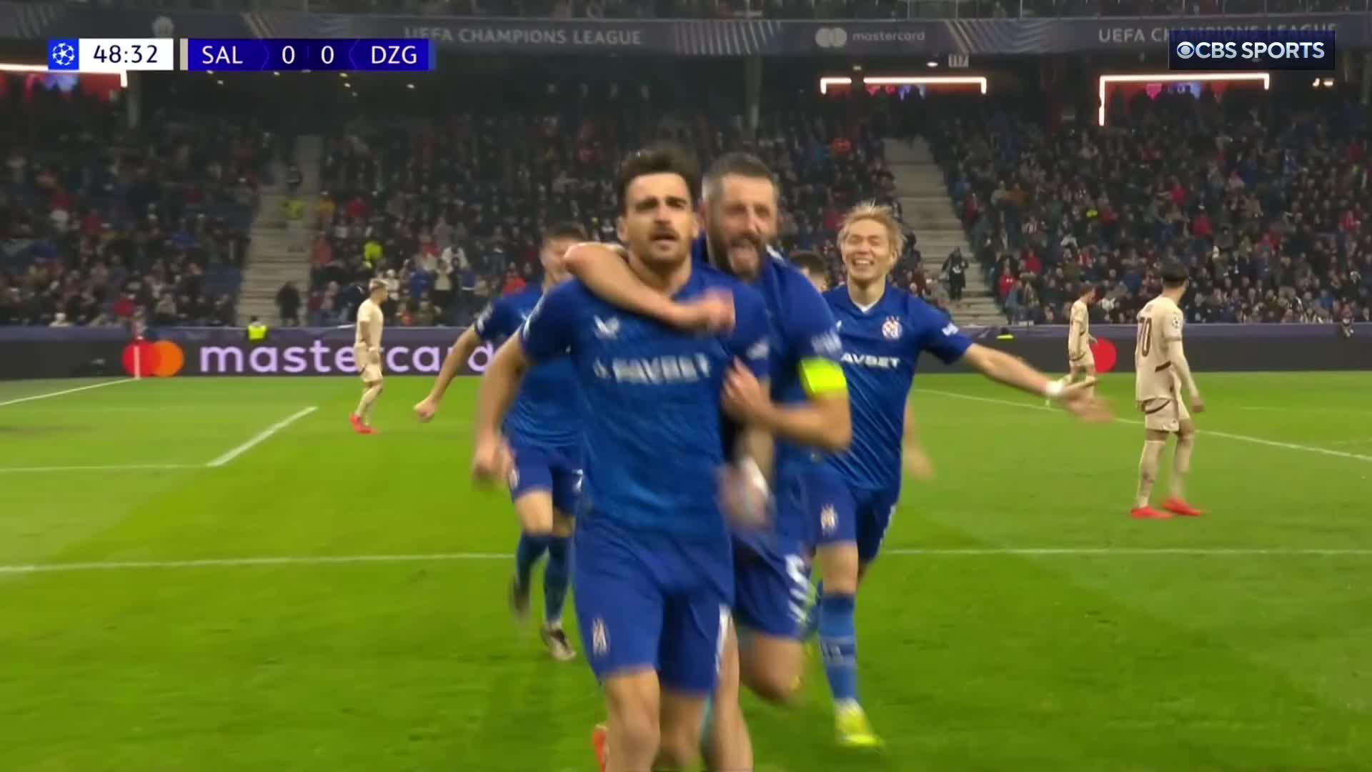 Right place, right time 🎯Dinamo’s Sandro Kulenović breaks the deadlock 🔓