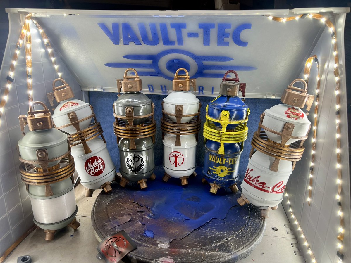 Bentley PoorCorgiActor tweet media